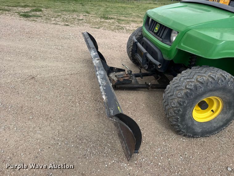image for item MX9108 2007 John Deere Gator utility vehicle