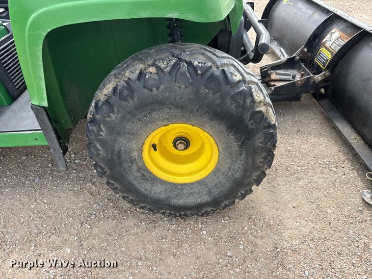 image for item MX9108 2007 John Deere Gator utility vehicle