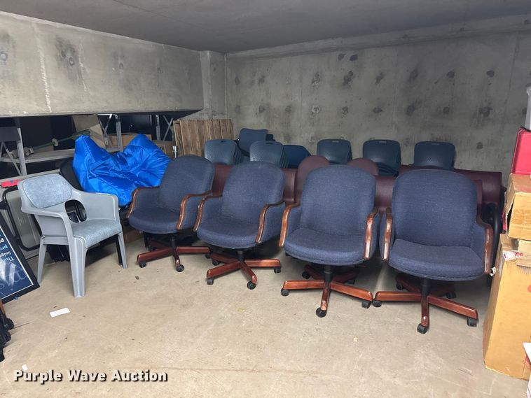 image for item MX9166 Approx. 52 chairs