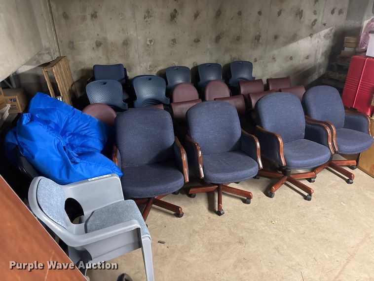 image for item MX9166 Approx. 52 chairs