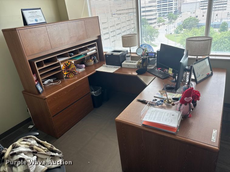 image for item MX9168 Desk