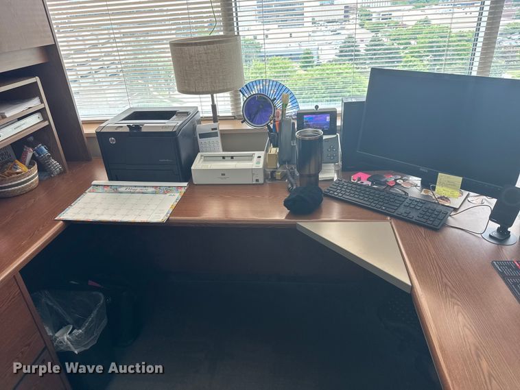 image for item MX9168 Desk