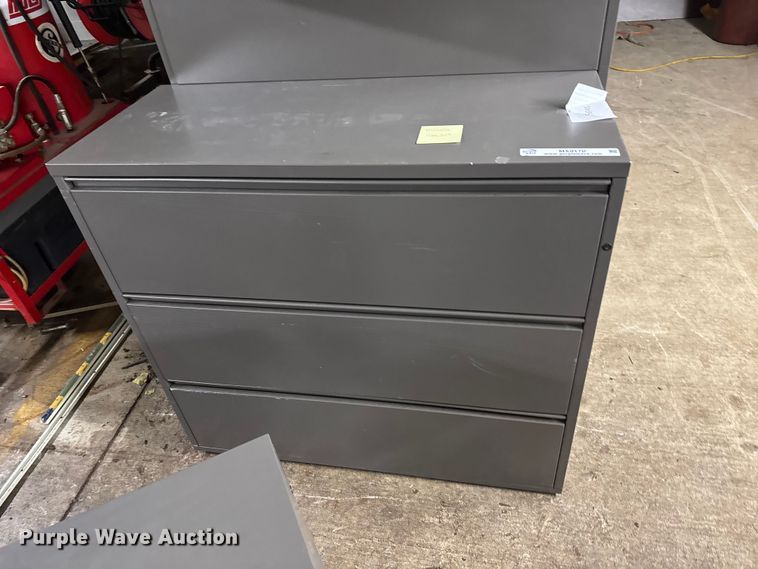 image for item MX9170 (7) metal cabinets