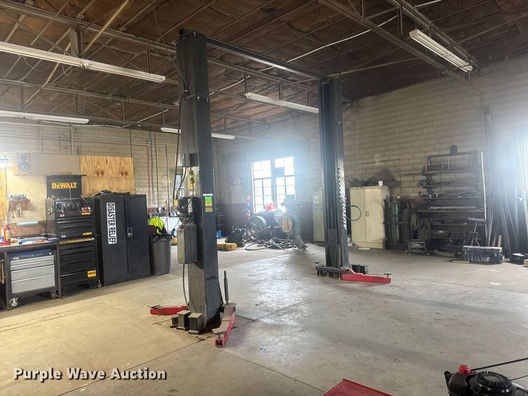 image for item MX9179 Autolifters two post automotive lift