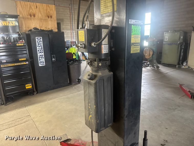 image for item MX9179 Autolifters two post automotive lift