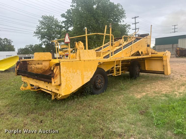 image for item MX9181 Flaherty Spread Master Power Spreader chip spreader