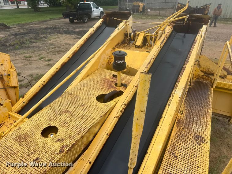 image for item MX9181 Flaherty Spread Master Power Spreader chip spreader