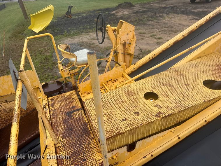 image for item MX9181 Flaherty Spread Master Power Spreader chip spreader
