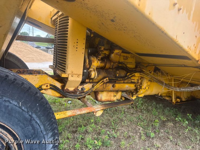 image for item MX9181 Flaherty Spread Master Power Spreader chip spreader