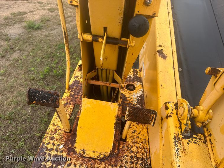 image for item MX9181 Flaherty Spread Master Power Spreader chip spreader