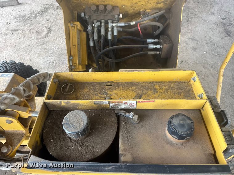 image for item MX9183 2009 Vermeer SC252 stump grinder