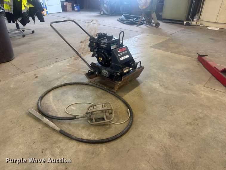 image for item MX9185 Stone S28 plate compactor
