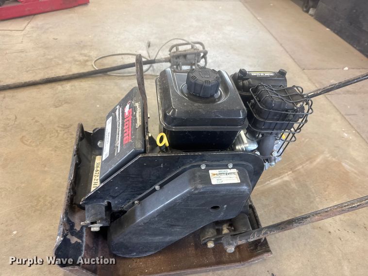 image for item MX9185 Stone S28 plate compactor