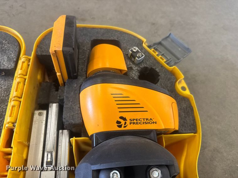 image for item MX9186 Spectra 1000 laser level