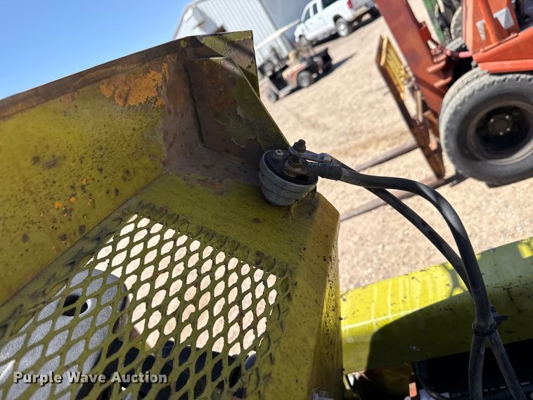 image for item DH1983 Clark forklift