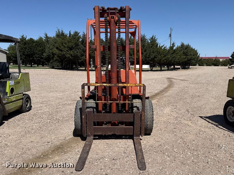 image for item DH1984 Datsun forklift