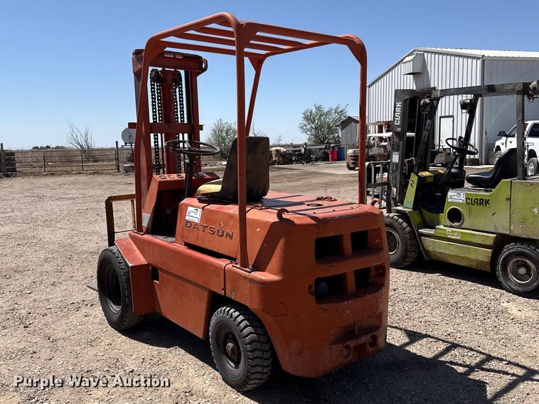 image for item DH1984 Datsun forklift
