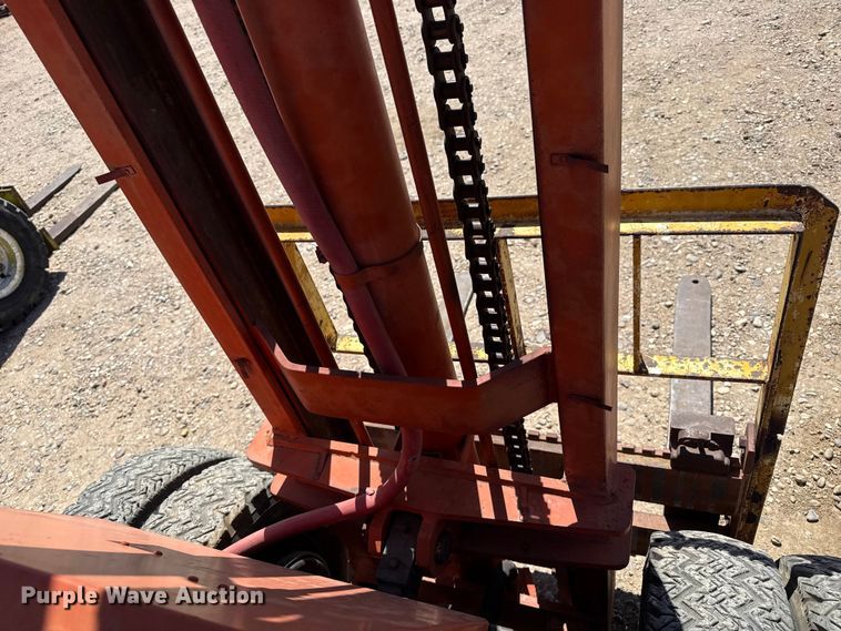 image for item DH1984 Datsun forklift