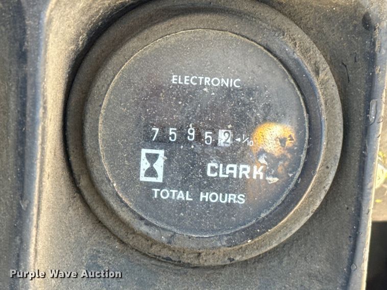 image for item DH1985 Clark GPS25MB forklift