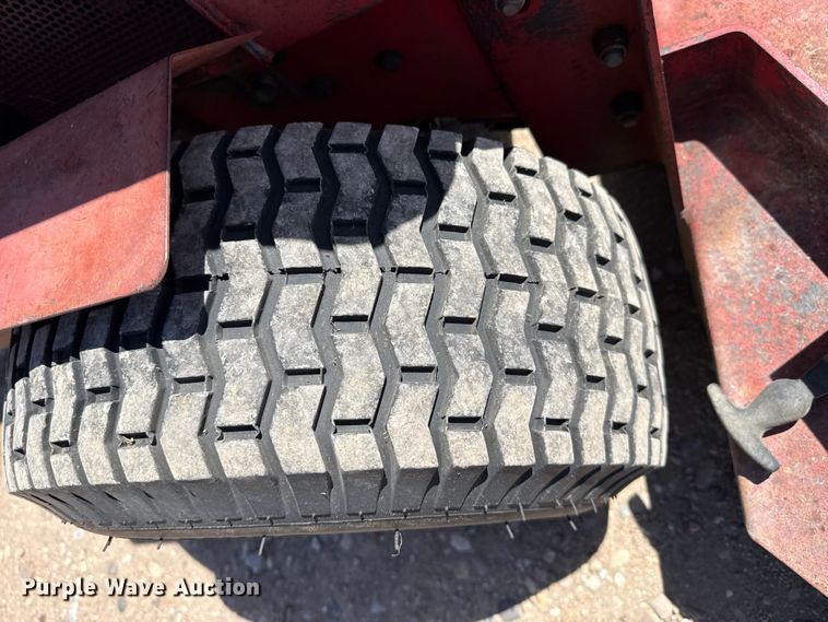 image for item DH1986 Ferris lawn mower