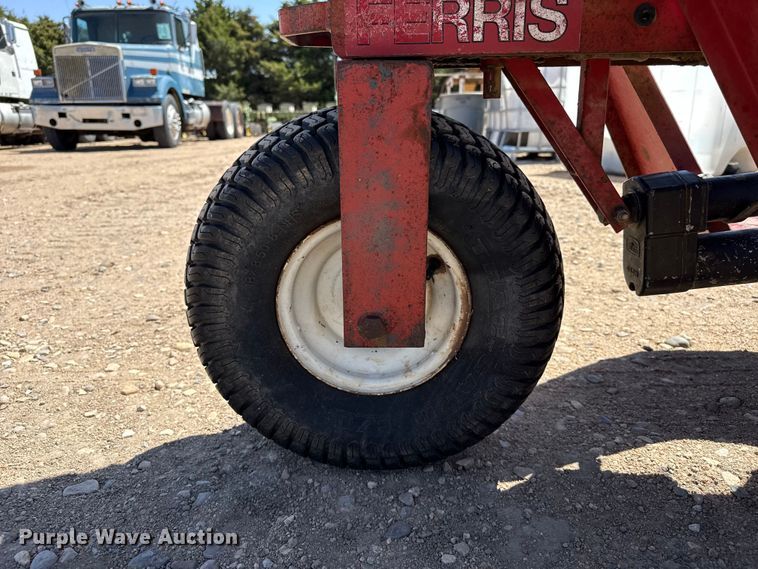 image for item DH1986 Ferris lawn mower