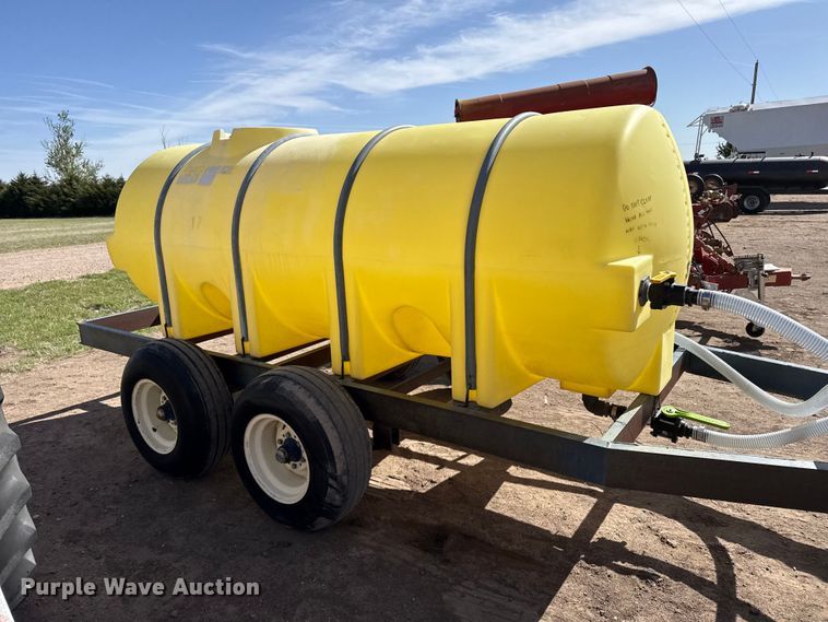 image for item DH1988 Nurse tank trailer