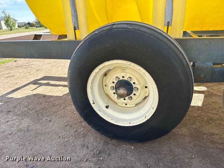 image for item DH1988 Nurse tank trailer