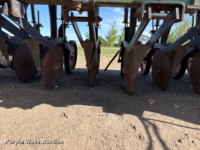image for item DH1991 Great Plains Solid Stand 20 grain drill