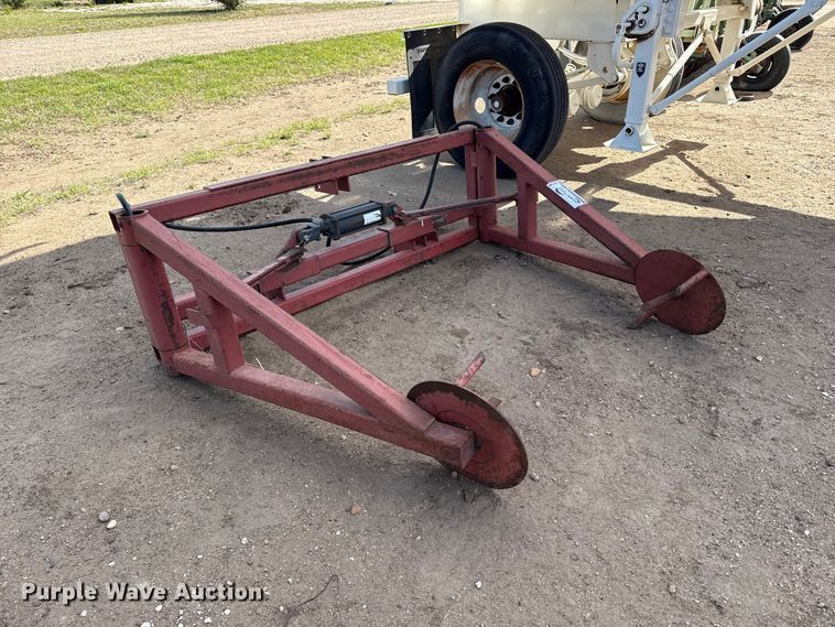 image for item DH1992 Three point hydraulic bale arms
