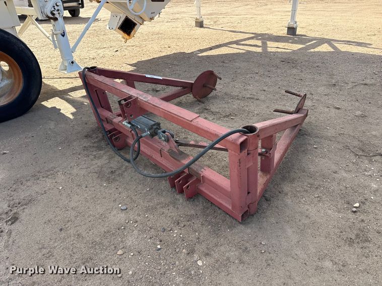 image for item DH1992 Three point hydraulic bale arms