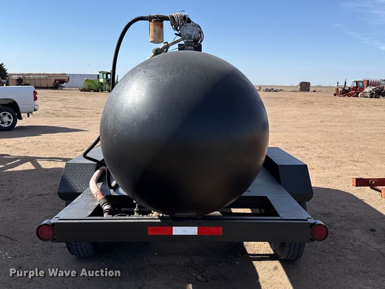 image for item DH1993 Fuel trailer