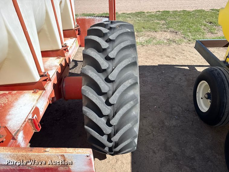 image for item DH1997 Nurse tank trailer