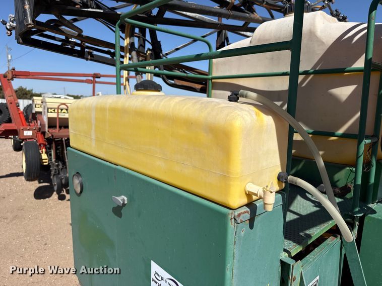 image for item DH1999 Redball 680 sprayer
