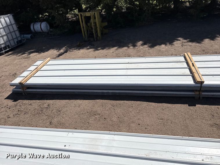 image for item DS6795 (100) sheets of metal siding/roofing