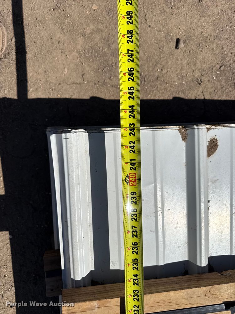 image for item DS6797 (100) sheets of metal siding/roofing
