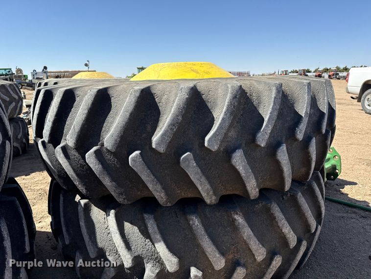 image for item DS6800 John Deere 520/85R42 tires and wheels