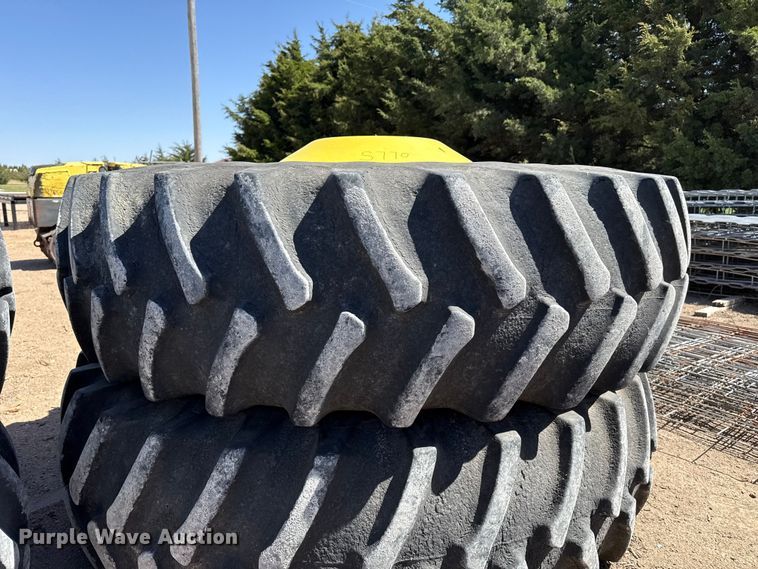 image for item DS6800 John Deere 520/85R42 tires and wheels