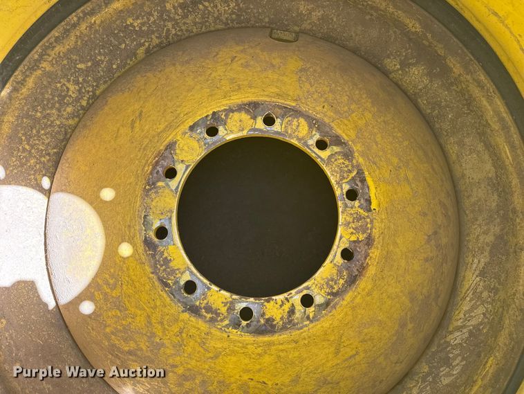 image for item DS6801 John Deere 520/85R42 tires and wheels