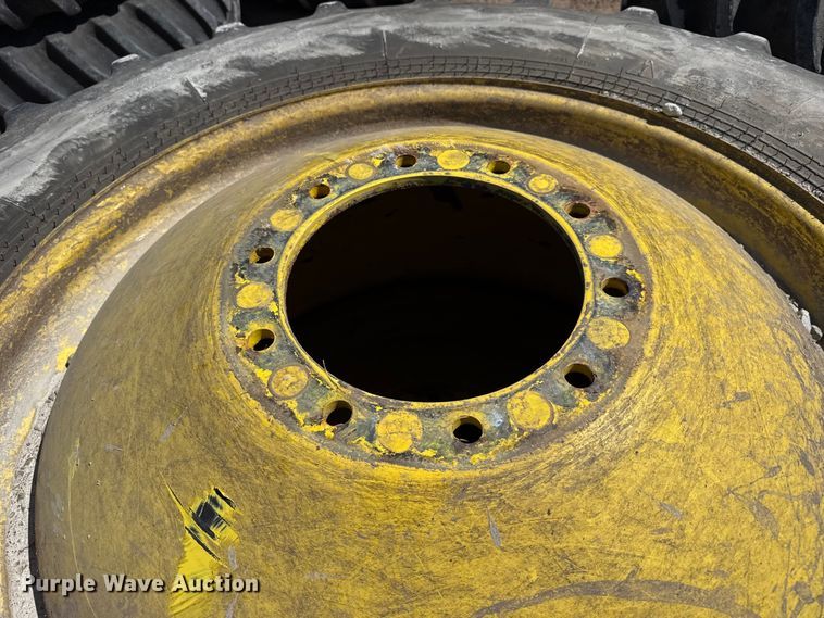 image for item DS6801 John Deere 520/85R42 tires and wheels
