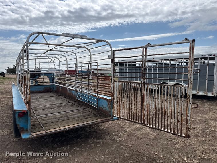 image for item DS6815 1975 Neckover livestock trailer