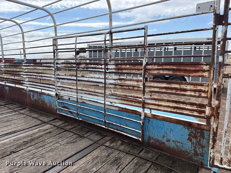 image for item DS6815 1975 Neckover livestock trailer