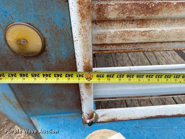 image for item DS6815 1975 Neckover livestock trailer