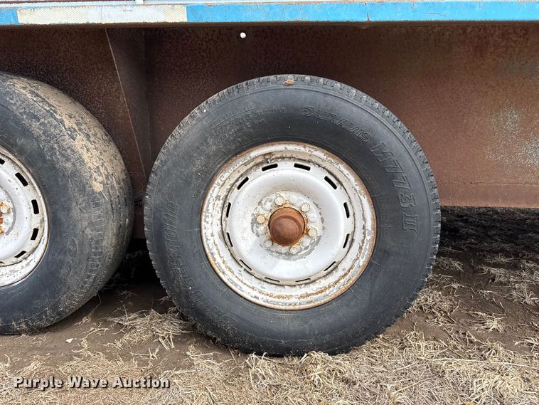image for item DS6815 1975 Neckover livestock trailer