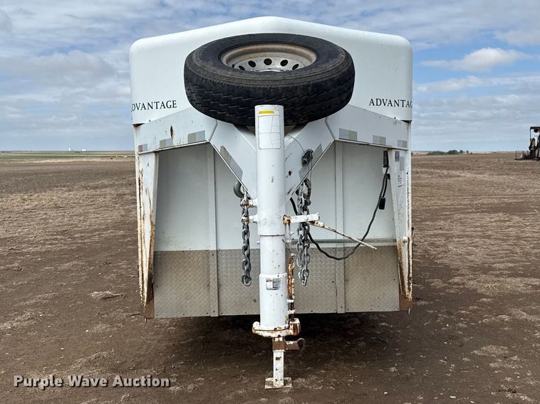image for item DS6816 2005 Gooseneck Travalong livestock trailer