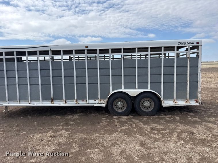 image for item DS6816 2005 Gooseneck Travalong livestock trailer