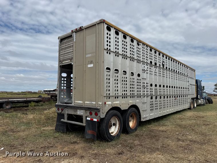 image for item DS6819 1992 Merritt F48X102X9XCX18X018XC0 livestock trailer
