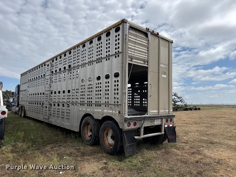 image for item DS6819 1992 Merritt F48X102X9XCX18X018XC0 livestock trailer