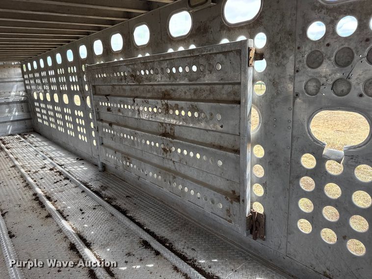 image for item DS6819 1992 Merritt F48X102X9XCX18X018XC0 livestock trailer