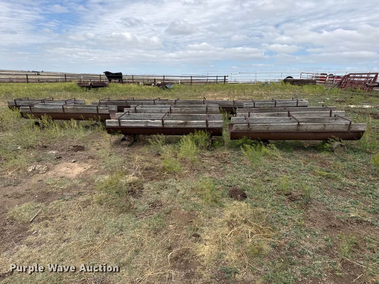 image for item DS6820 (9) feed bunks