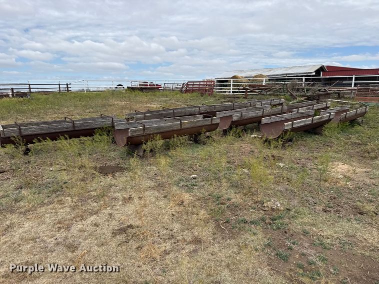 image for item DS6820 (9) feed bunks